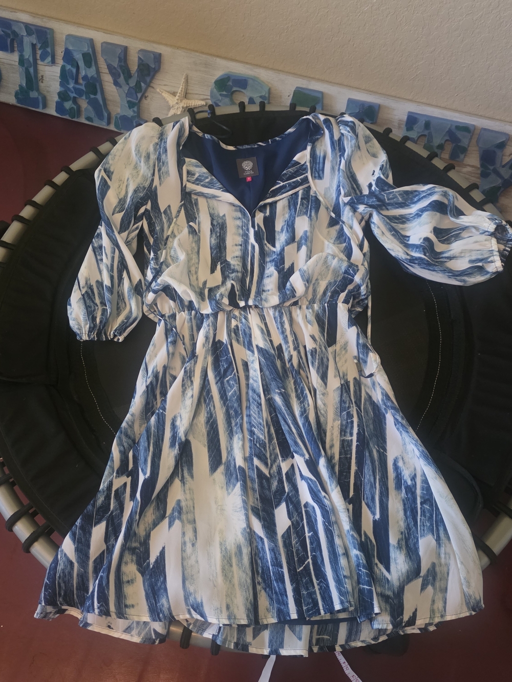 Vince Camuto Blue & White Brushstroke Tie-Waist Long-Sleeve Dress